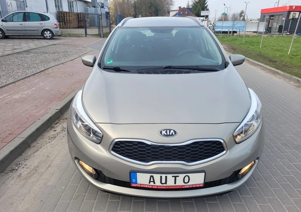 Kia Ceed cena 27900 przebieg: 214000, rok produkcji 2012 z Skórcz małe 379